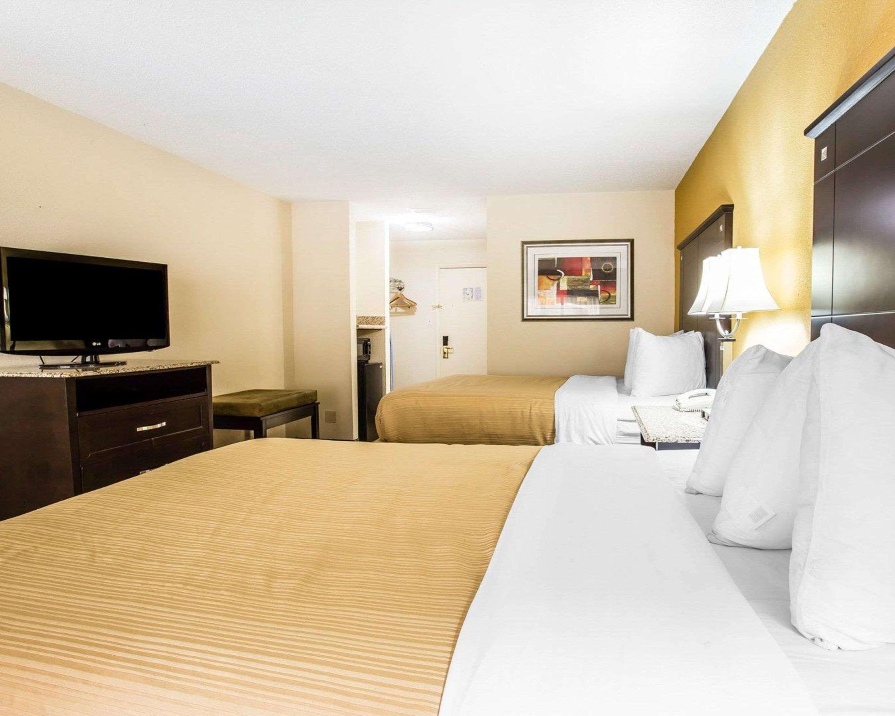 Quality Inn & Suites - Greensboro-High Point Zewnętrze zdjęcie