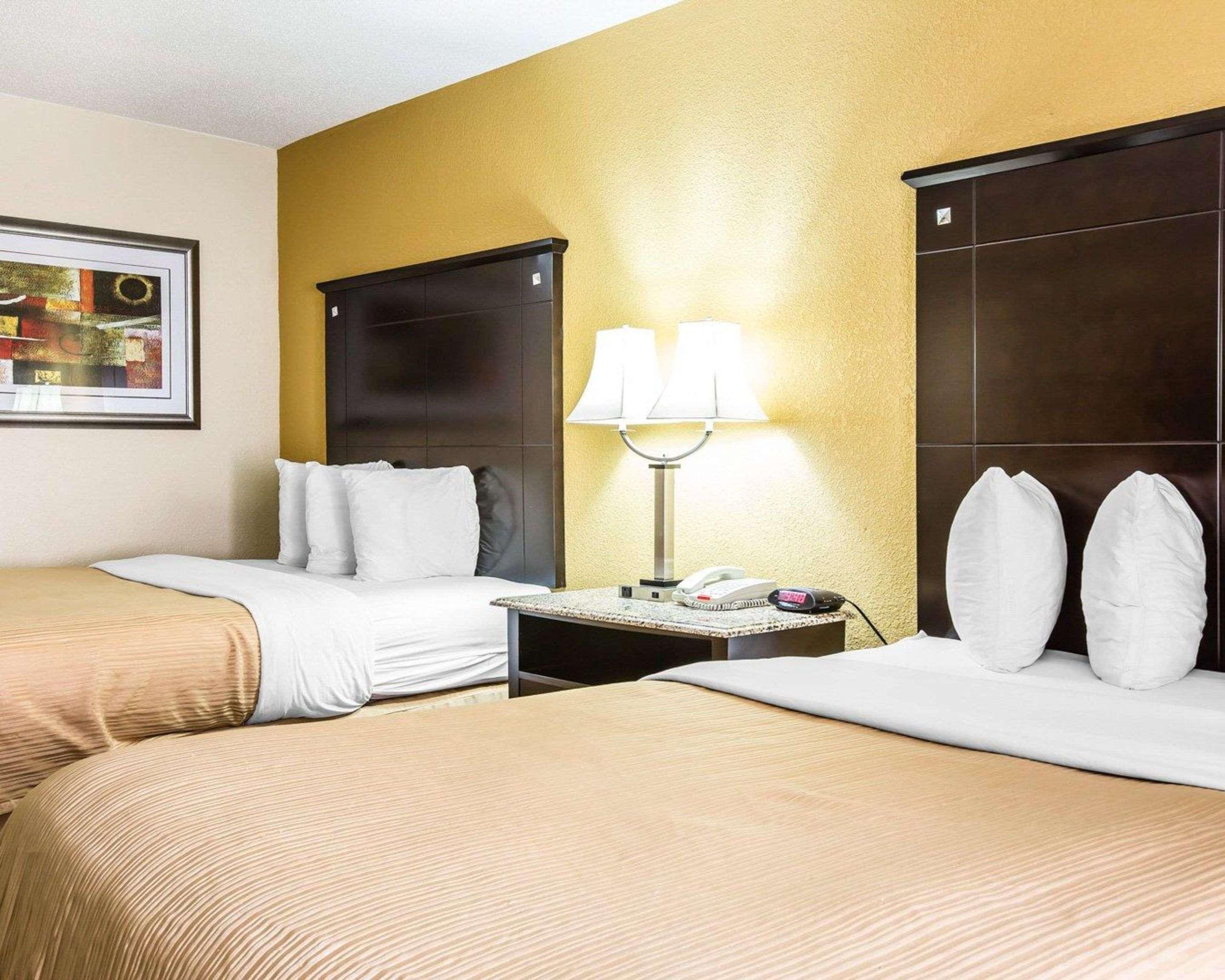 Quality Inn & Suites - Greensboro-High Point Zewnętrze zdjęcie