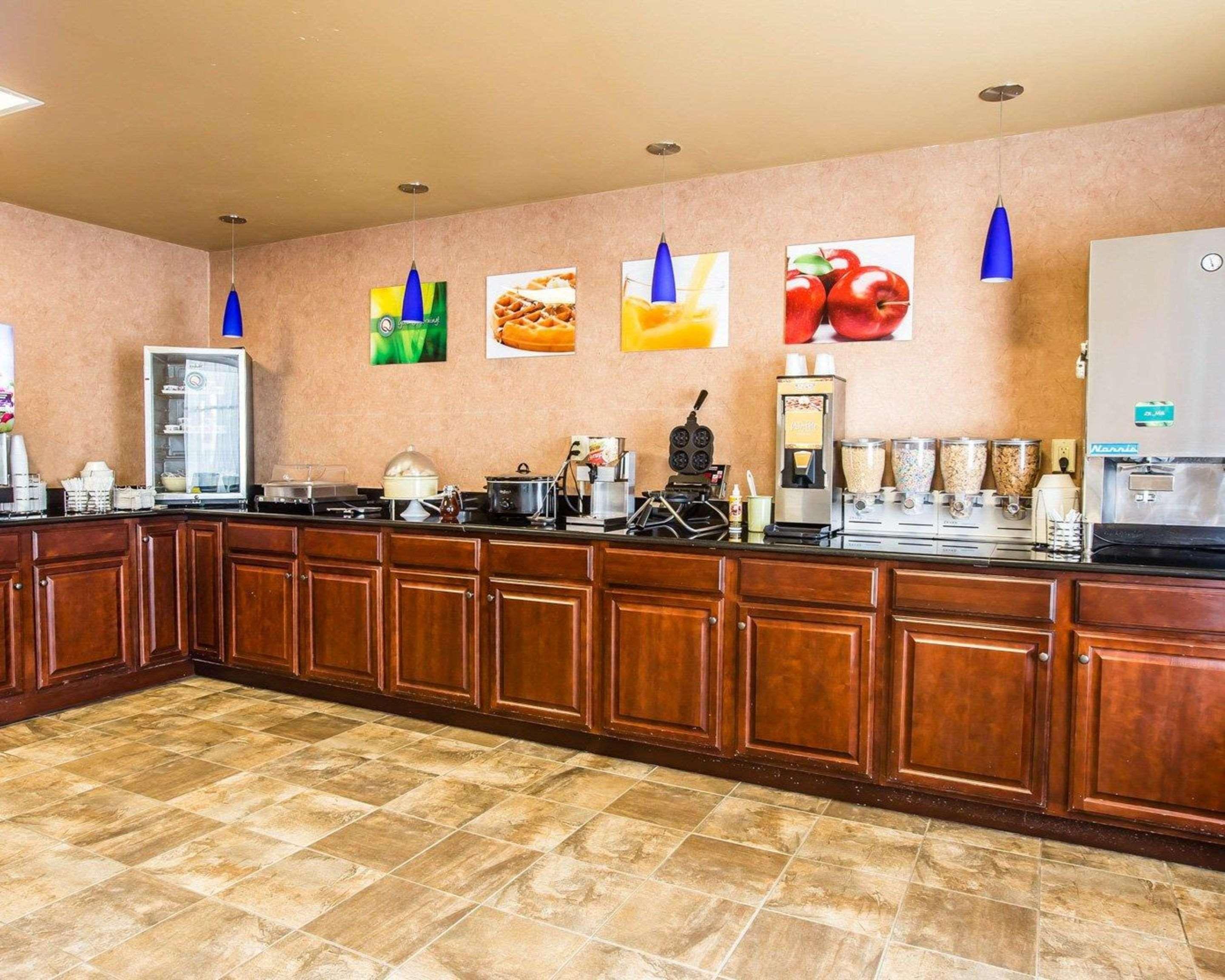 Quality Inn & Suites - Greensboro-High Point Zewnętrze zdjęcie