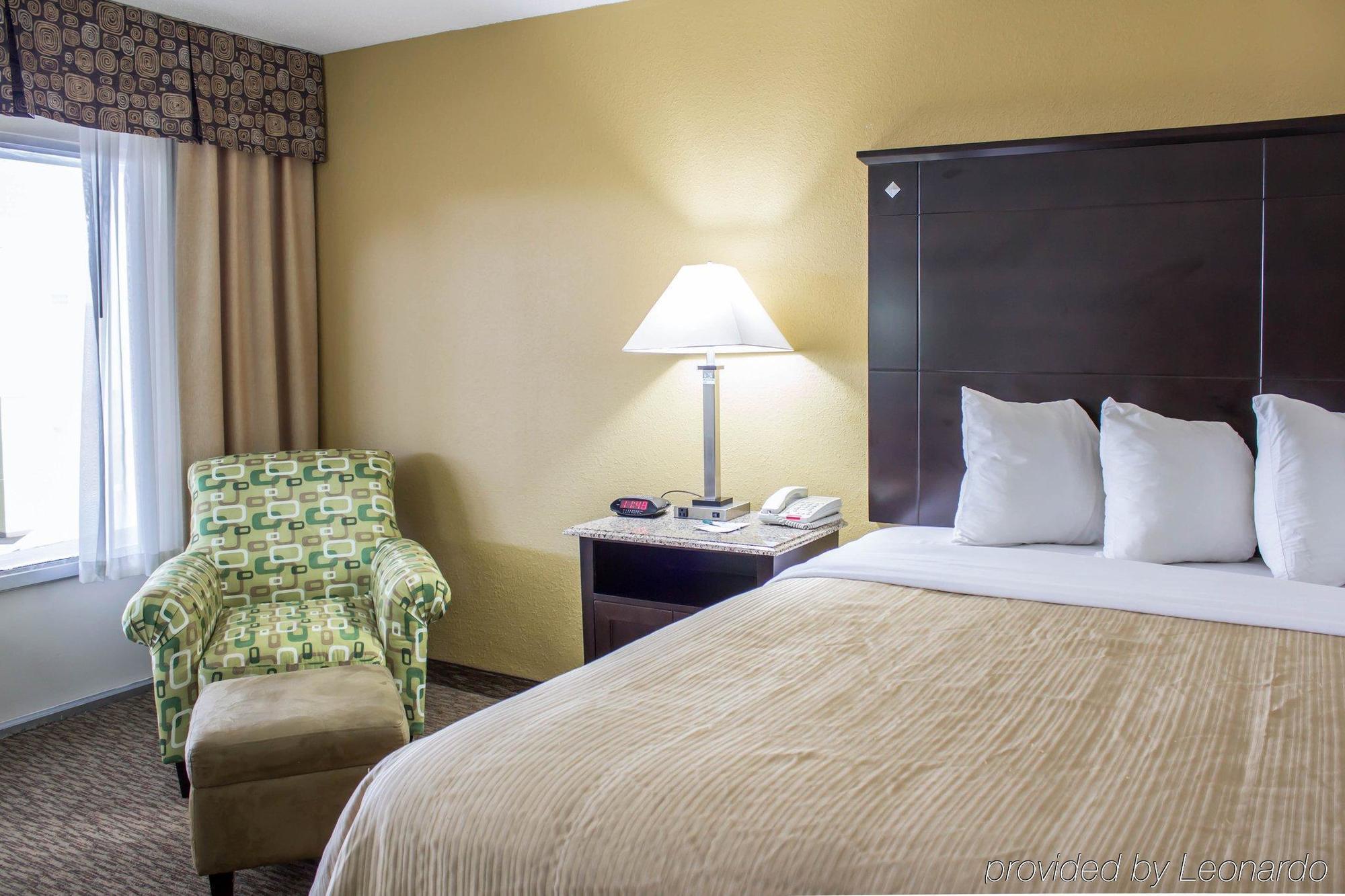 Quality Inn & Suites - Greensboro-High Point Zewnętrze zdjęcie