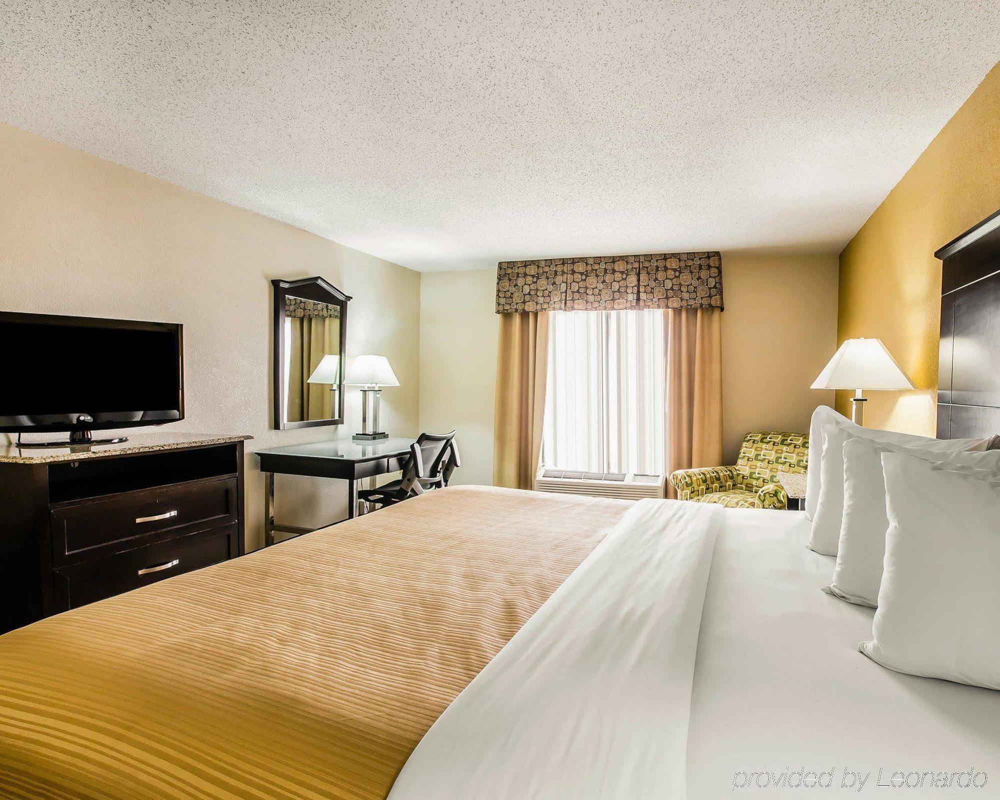 Quality Inn & Suites - Greensboro-High Point Zewnętrze zdjęcie